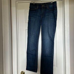 Levi’s perfect waist straight 525 Jeans Size 10